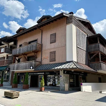 Centre - Balcon, 6 Couchages, Proche Remontées, Animaux Acceptés - Fr-1-623-217 Les Gets